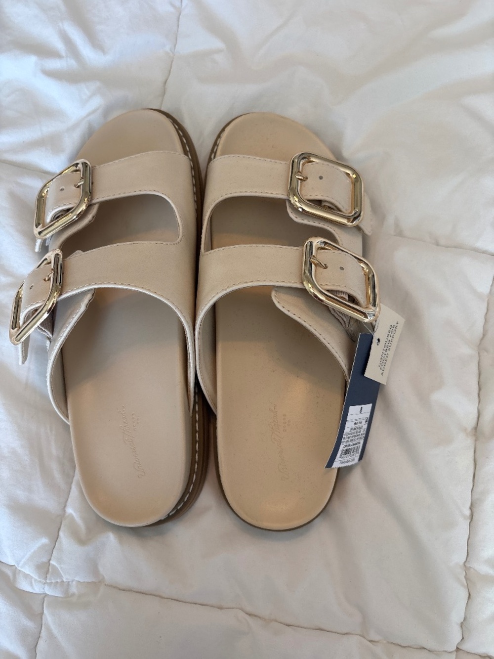 Brand new universal thread sandals